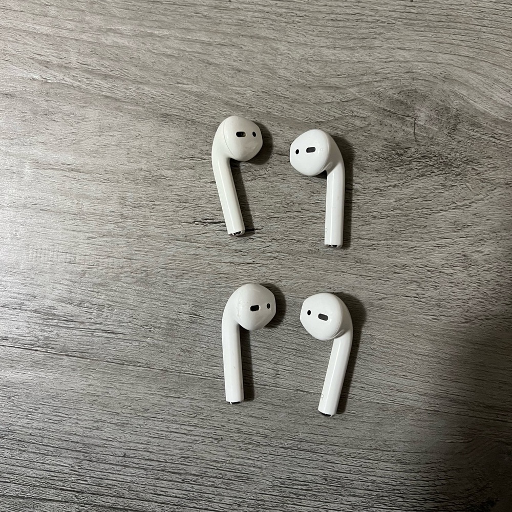 AirPods